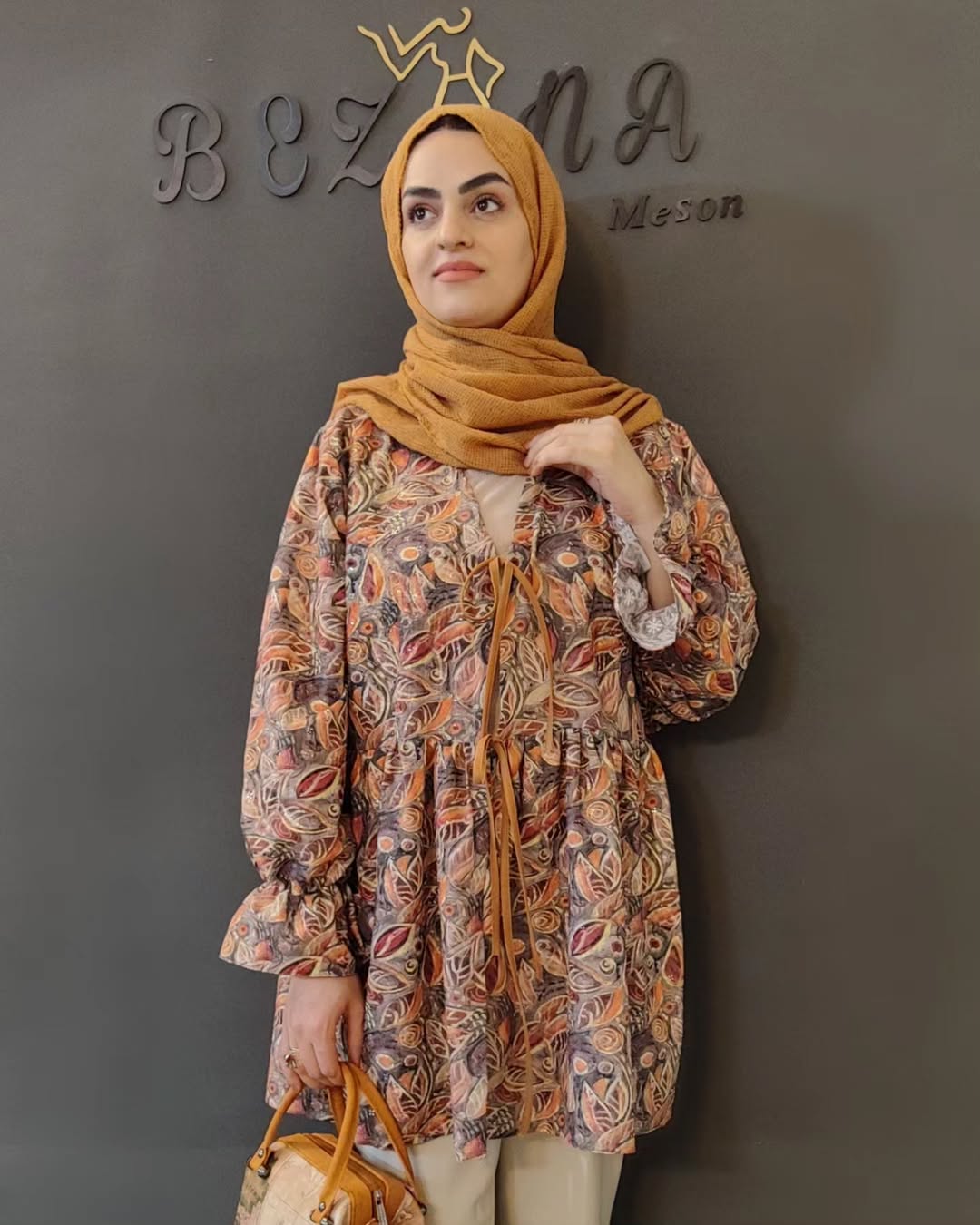 شومیز زنانه تابستانه خامه دوزی پولک دوزی شده مدل عروسکی